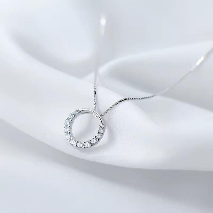 Elegant Silver Plated Zircon Round Pendant Necklace
