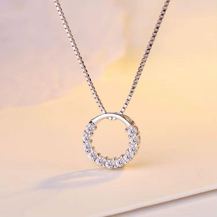 Elegant Silver Plated Zircon Round Pendant Necklace