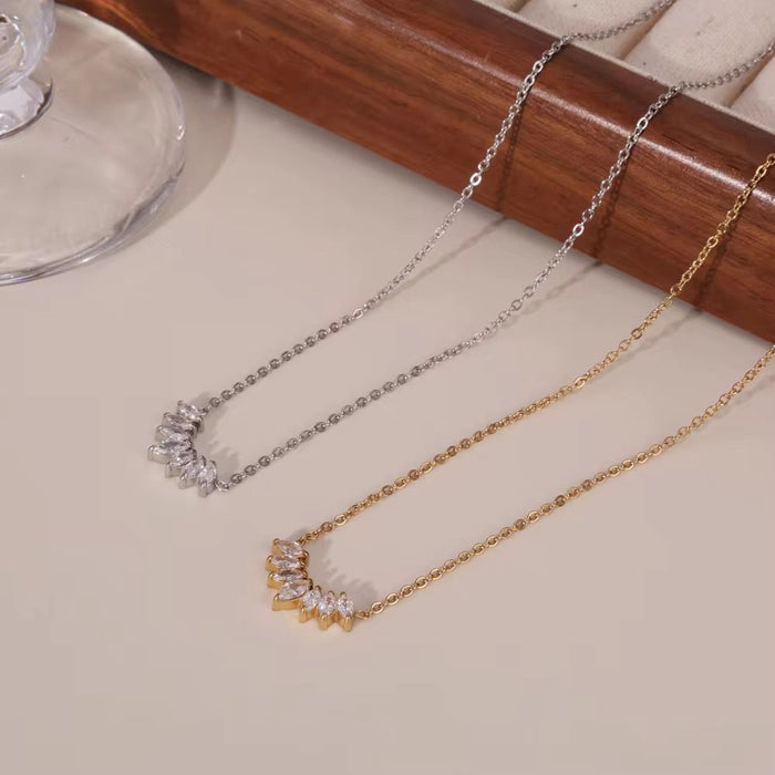 18K Real Gold-Plated Blooming Flower Pendant Necklace for Women