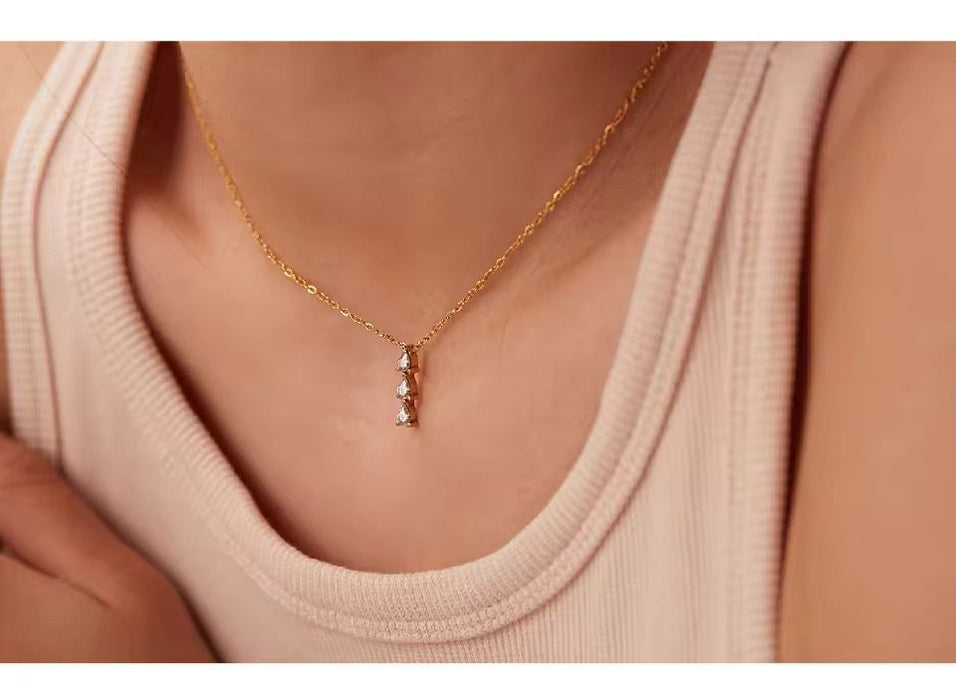 18K Real Gold-Plated Sparkling Zircon Tiny Waterdrop Pendant Necklace for Women